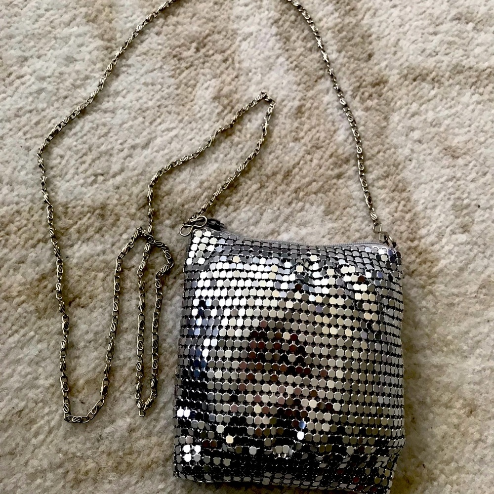 🚫SOLD🚫 Silver Shimmer Handbag